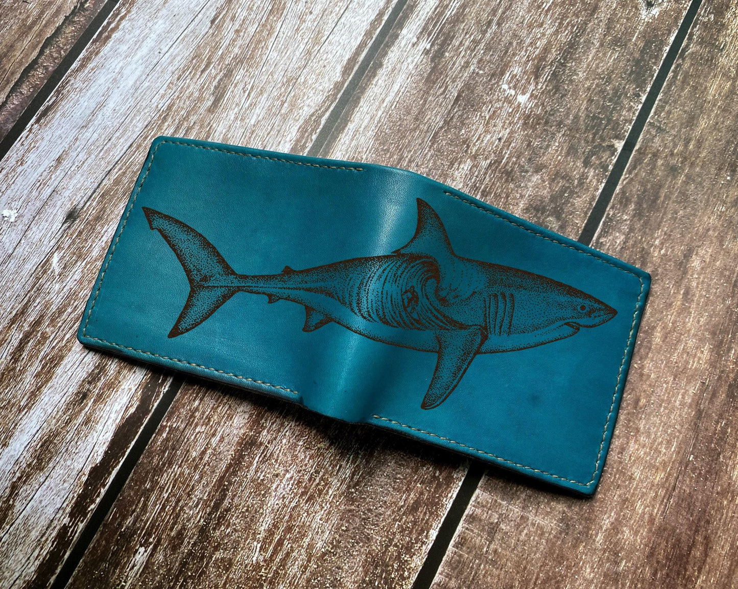 Custom Hunter Leather Bifold Wallet: Engraved Fox Wolf Art