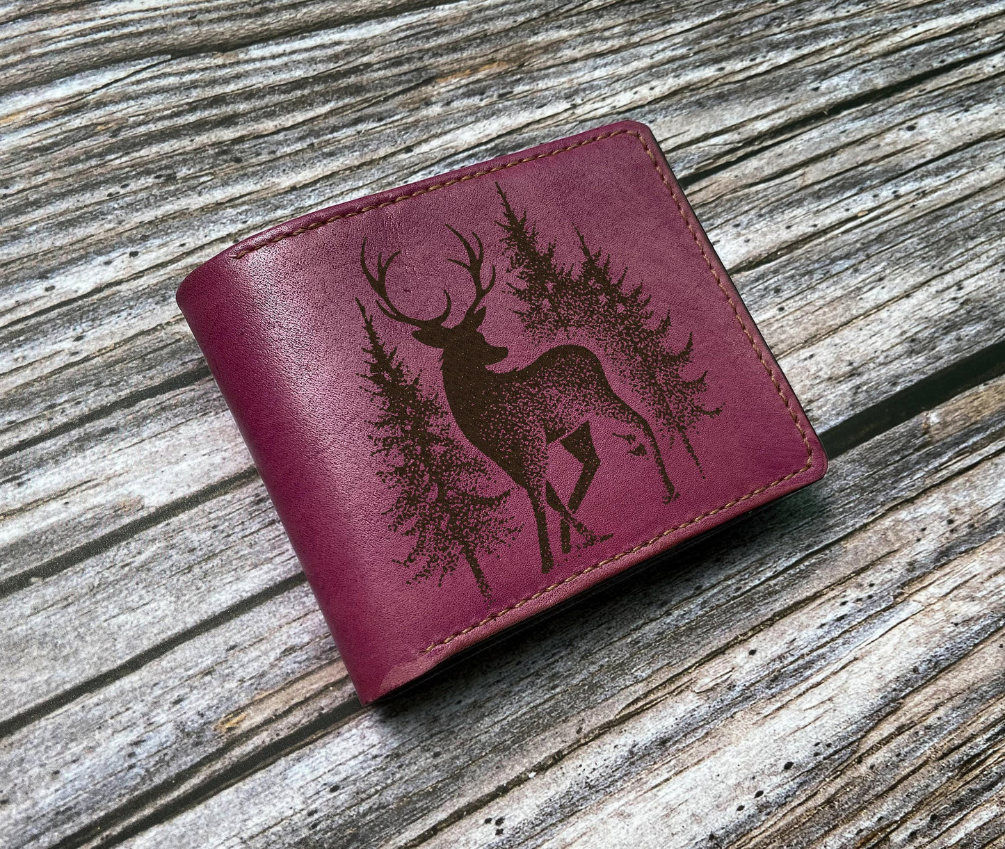 Custom Hunter Leather Bifold Wallet: Engraved Fox Wolf Art